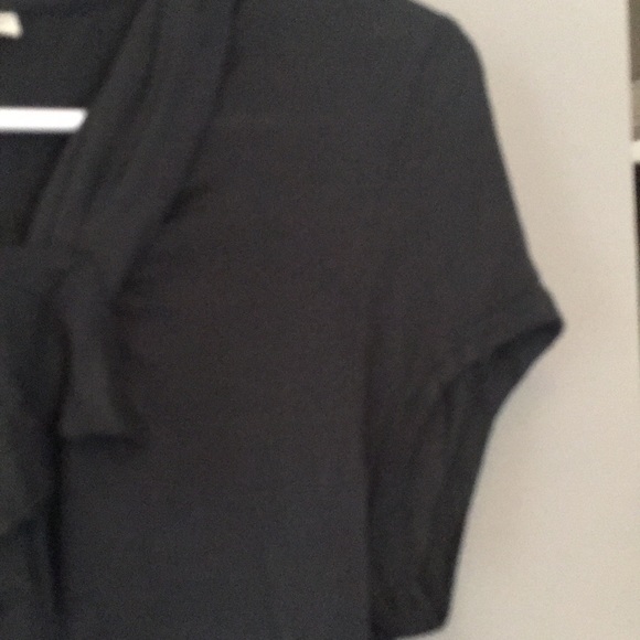 🌻 4/$20 sale 🌻 Grey short sleeve top size large - Picture 6 of 8